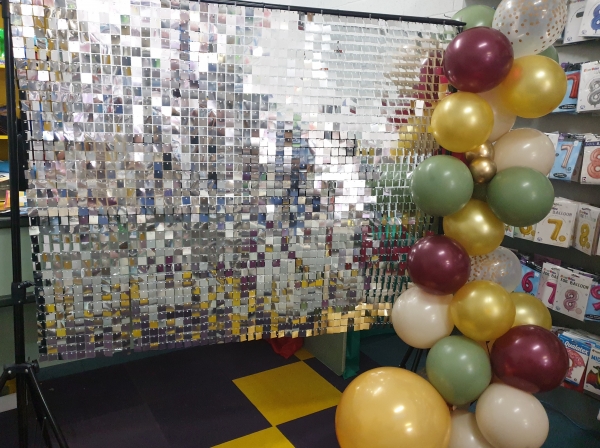 Shimmer Wall